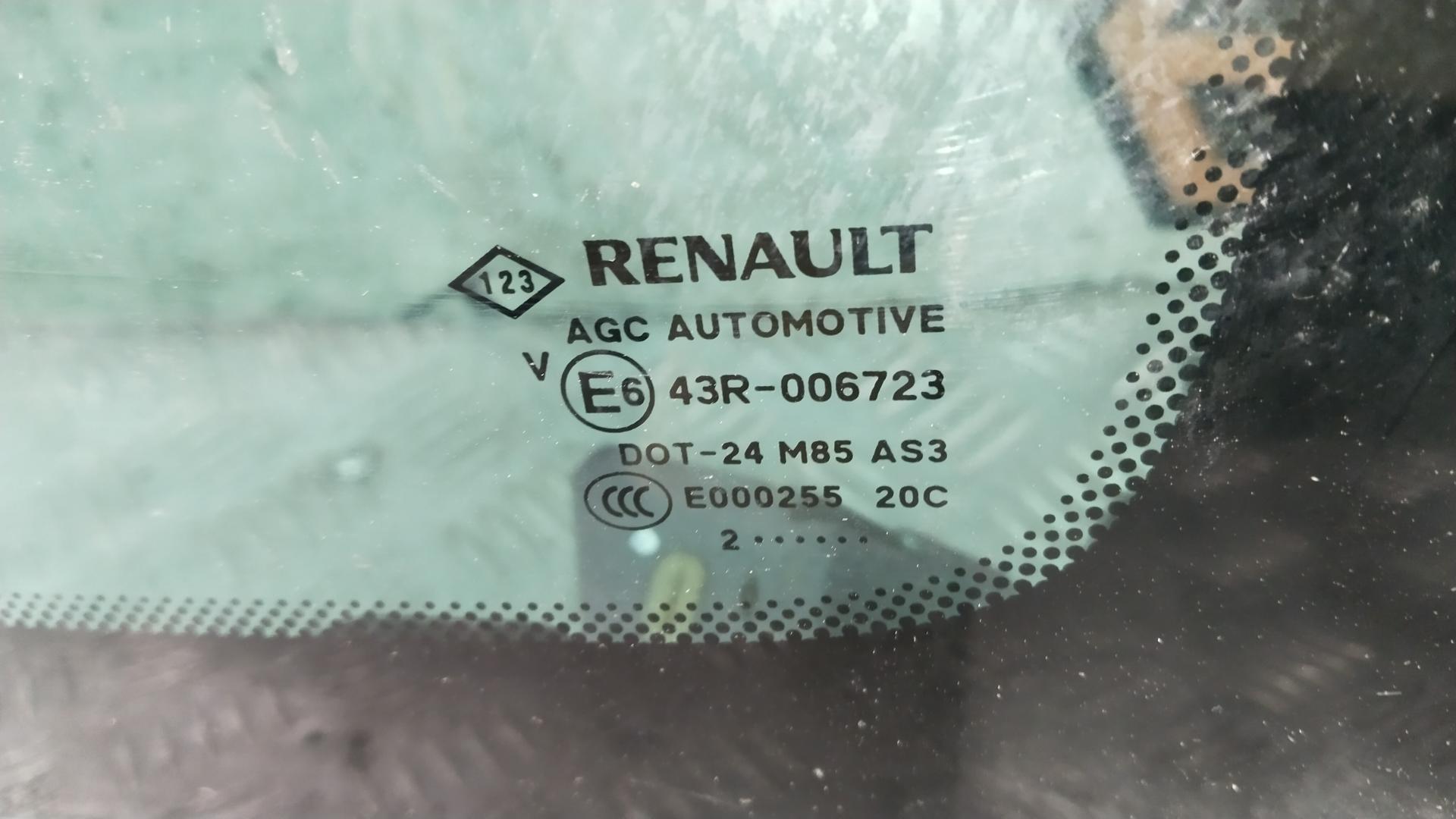 Стекло кузовное переднее правое Renault Scenic 3 купить в России